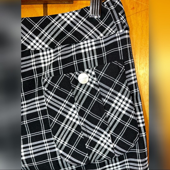 La Pargay Black and White Plaid Shorts - Picture 6 of 7